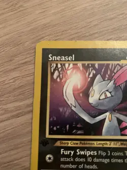 Sneasel 1st Edition Neo Genesis 25/111 WOTC Vintage Pokemon Card - Image 3