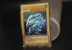 *Bad Condition* Blue-Eyes White Dragon & Red-Eyes Black Dragon YuGiOh cards - Image 4