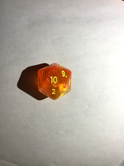 Marvel's Spider-Man Gift Bundle Edition Oversized Spindown Life Counter D20 Die - Image 4