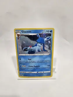 Pokemon Tcg Glaceon #SWSH192 Pokemon Promo LP - Image 1