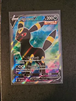Pokemon TCG Umbreon v Full Art Ultra Rare Holo Card Evolving Skies NM Condition - Image 1
