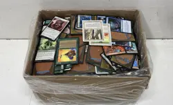 Unsorted Magic: The Gathering TCG and CCG Trading Cards (2000 Plus Cards) - Image 1