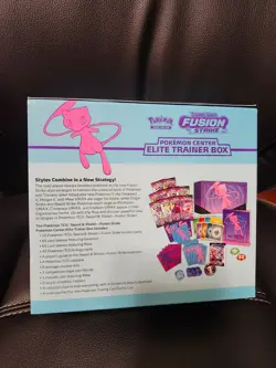 Fusion Strike Pokemon Center Elite Trainer Box *NO PACKS* - Image 3