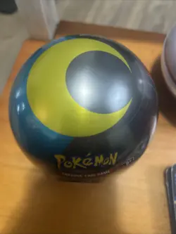 Moon Ball Tin Series 10 D24 Pokemon TCG 2024 Pokeball Tin NEW SEALED ✅📦 - Image 2