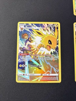 Pokemon Eevee Flareon Jolteon Vaporeon Holo Brilliant Stars Trainer Gallery lot - Image 3