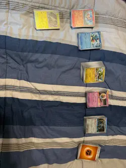 (Bulk) pokemon cards. Includes reverse holos - Image 1