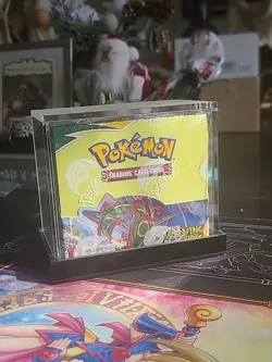 Evolving Skies Booster Box - New Factory Sealed w/ Acrylic - Pokemon TCG SwSh07 - Image 1
