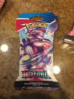 POKEMON TCG: SWORD AND SHIELD BATTLE STYLES SLEEVED BOOSTER PACK 1 Pack - Image 1