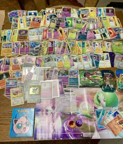 Huge Lot of Random Pokemon. Pokemon Cards. Collectibles - Image 1