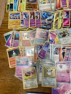 Huge Lot of Random Pokemon. Pokemon Cards. Collectibles - Image 3