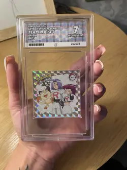 1999 Artbox Pokemon Stickers Series 1 Prizm Team Rocket #Pr31 Ace 7 - Image 1