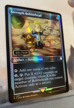 Strength Bobblehead (Serial Numbered) Universes Beyond: Fallout Foil - Image 3