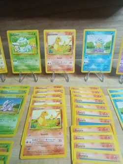 1999 Pokemon Base Lot Charmander, Squirtle, Bulbasaur Vintage LP 120 Card Lot - Image 4