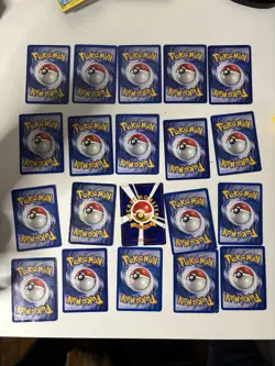 Pokemon VINTAGE 92 WOTC/Old Backs TCG Trading Cards LOT HEAVY PLAY - Image 2