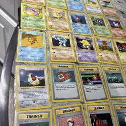 Lot of 32 Shadowless Pokemon Cards Base WOTC NM - Image 3