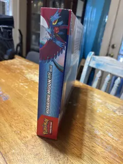 Pokemon TCG Zapdos Ex 151 Collection Box And Roaring Moon Ex Box - Image 5
