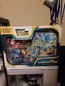 Pokemon TCG Glaceon & Leafeon VSTAR Special Collection Box SET - Evolving Skies - Image 3
