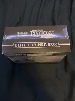 Pokemon Cards Evolving Skies Elite Trainer Box ETB FACTORY SEALED 2021 - Image 3