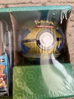 Exclusive Costco Eevee 3 Pack Collectors Box Unopened. Pokemon Trading Card Tin. - Image 4