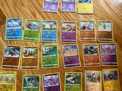 Pokemon Sword And Shield 28 Card Lot. 7 Holo. 21 Reverse Holo. NM+ - Image 3