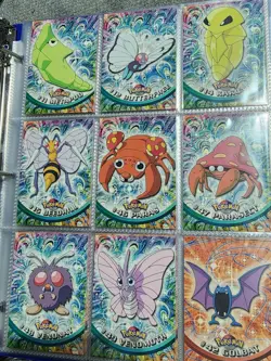 Pokemon Topps Cards Binder - Image 2