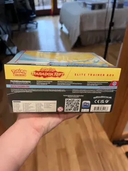 Pokemon TCG: Scarlet & Violet Paradox Rift Elite Trainer Box Roaring Moon (ETB) - Image 2