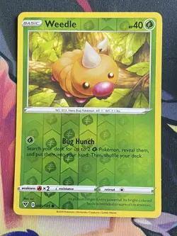Weedle 001/185 | SWSH - Vivid Voltage | REVERSE HOLO | Pokemon NM - Image 2