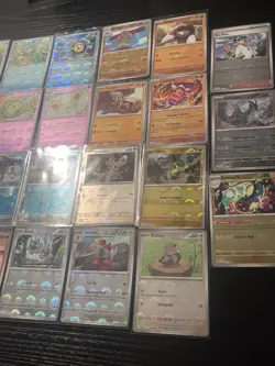 Pokemon TCG Lot of 27 Pokeball Pattern Cards - Black Bolt - NM - Image 4