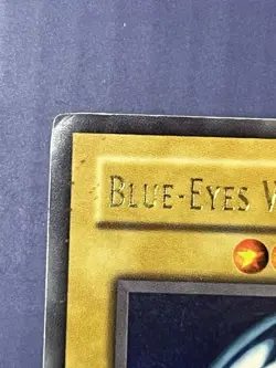 Yugioh Blue-Eyes White Dragon SDK-001 Ultra Rare Unlimited Damaged - Image 4