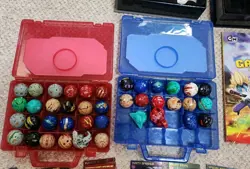 Bakugan battle brawlers, Cards-108 Reg, 51 Metal, 4 Holo, 7 Foil, 2 Guides Cases - Image 2