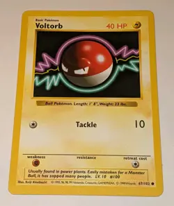 Pokemon Voltorb 67/102 Common Base Set Pokemon Card Vintage Vtg NM/MT Nintendo - Image 1