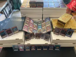 Yugioh Karten Sammlung | NUR HOLOS Ultra Rares | Deutsch Mega Sammlung Near Mint - Image 1