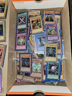 Vintage Yugioh lot 1996 1,000 cards Dark Magican - Image 4