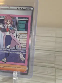 Pokemon TCG Lacey 175/131 SV Prismatic Evolutions Holo Mint Lacey Trainer - Image 2