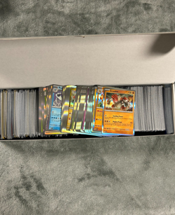 Random 1100+ Holofoil Rare Pokemon Cards Bulk Lot. No Energies - Image 1