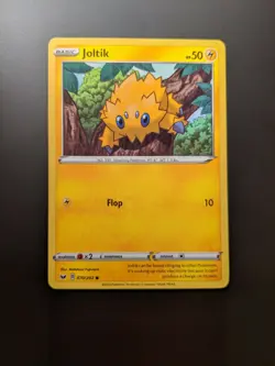 Pokemon TCG Joltik 70/202 Sword & Shield Base Set Mint/NM Condition - Common - Image 3