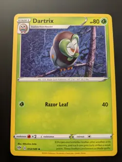 Pokemon TCG Uncommon Dartrix 12/189 S&S Darkness Ablaze Mint/NM Condition - Image 2