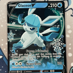 Glaceon V 040/203 Holiday Calendar Snowflake Stamped Promo Holo Pokemon Card NM - Image 2