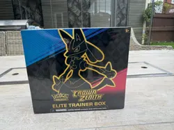 Crown Zenith Elite Trainer Box ETB Pokemon TCG Brand New & Sealed - Image 1