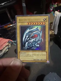 Yu-Gi-Oh! TCG Blue-Eyes White Dragon SDK-001 Ultra Rare Unlimited Edition - Image 3