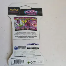 Pokemon TCG: Sword & Shield-Fusion Strike Sleeved Booster Pack - 10 Cards 820650809170 - Image 3