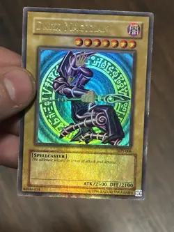 Yugioh Dark Magician SDY-006 Ultra Rare Unlimited MP Holo Bleed - Image 2