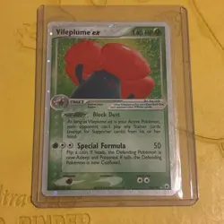2004 Pokemon, Hidden Legends, #100/101 Vileplume EX, Holo Ultra Rare - Image 1