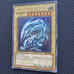 Blue-Eyes White Dragon SDK-E001 Ultra Rare 1st Edition (HP) | Kaiba Deck YuGiOh! - Image 5