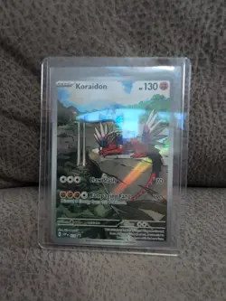 Koraidon - 014 (Pokemon Center Exclusive) 014 Sv: Scarlet & Violet promo - Image 1