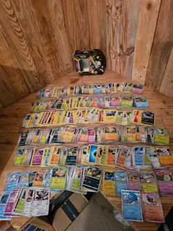 Approx 550 Pokemon Cards Mixed Types 7 Holos Approx 50 Japanese + Tin 2023 - Image 1