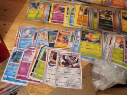 Approx 550 Pokemon Cards Mixed Types 7 Holos Approx 50 Japanese + Tin 2023 - Image 3