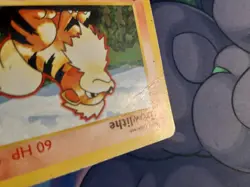 (DMG) Growlithe 28/102 - Pokemon: Base Set 1st Ed. Shadowless - Image 4
