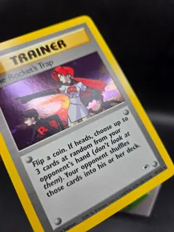Pokemon: The Rocket's Trap Trainer 19/132 Gym Heroes Vintage Holo - Image 2