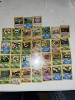 Lot Of 30 Vintage WOTC 1st Edition Pokemon Card , Base Jungle Fossil NEO Etc - Image 1